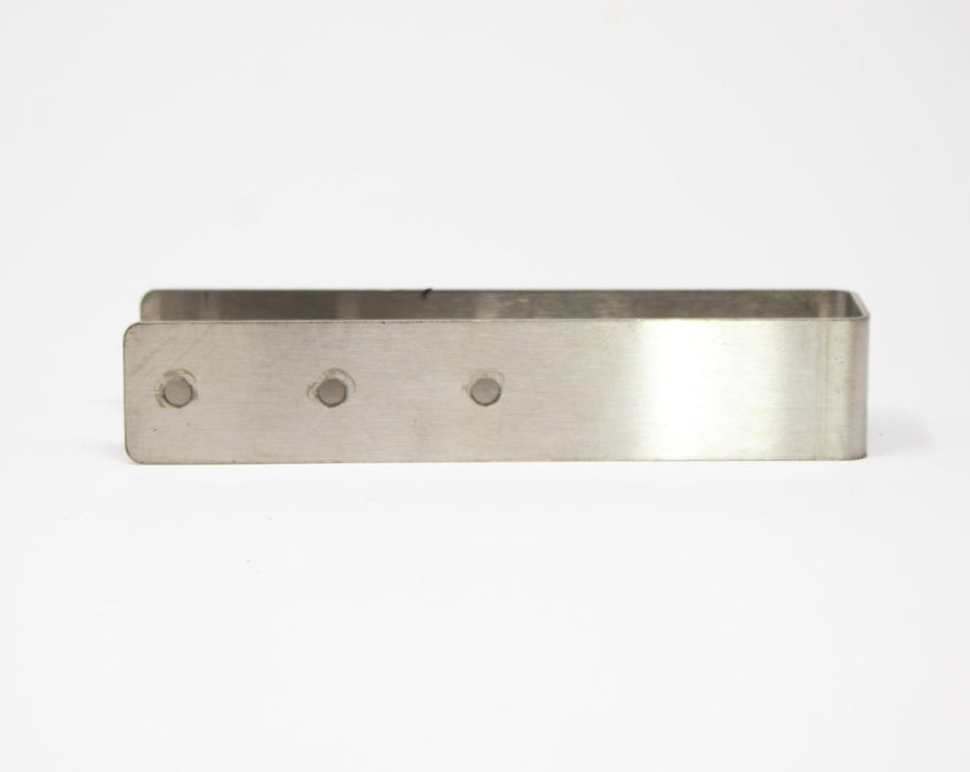 CMA 13915.60 DOOR LATCH BRACKET, SINGLE PIECE